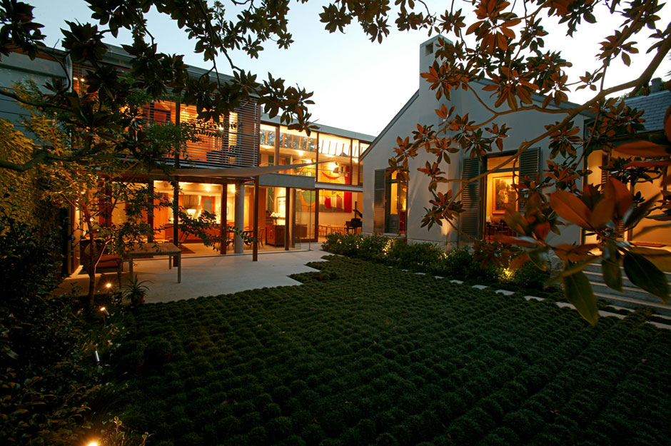 View of the heritage cottage from the garden